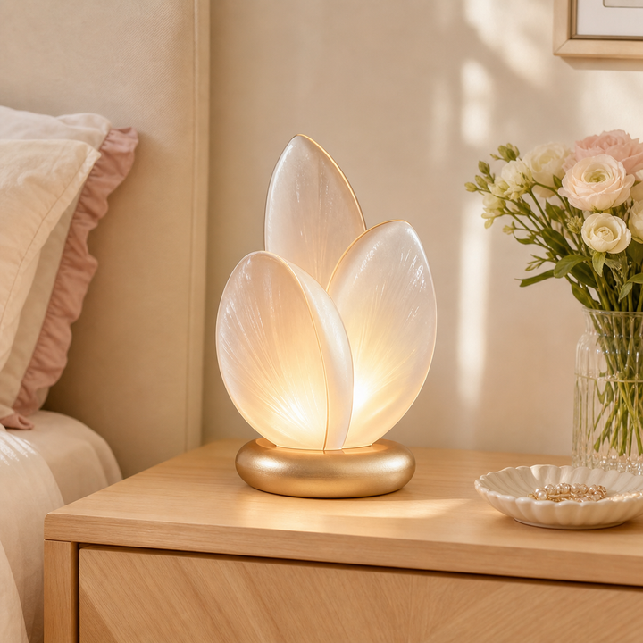 Solvetita Pearl Petal Night Light