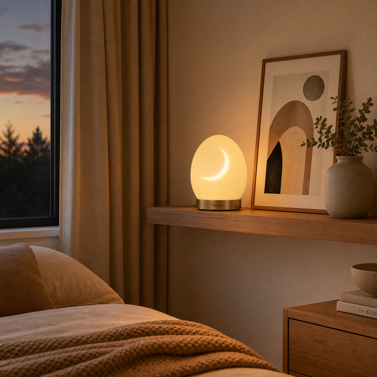 Solvetita Luna Crest Ambient Lamp lifestyle usage image by Solvetita